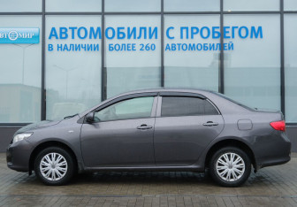 Подержанный автомобиль Toyota Corolla Sedan 2007 года (2 фото)