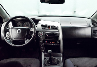 Подержанный автомобиль SsangYong Kyron 2011 года (16 фото)