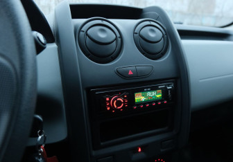 Подержанный автомобиль Renault Duster 2018 года (11 фото)