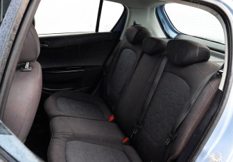 Подержанный автомобиль Hyundai i20 2010 года (18 фото)