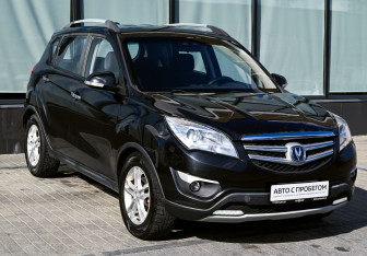 Подержанный автомобиль Changan CS35 2018 года (7 фото)