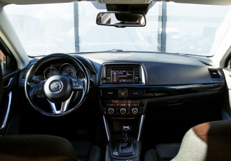 Подержанный автомобиль Mazda CX-5 2012 года (18 фото)