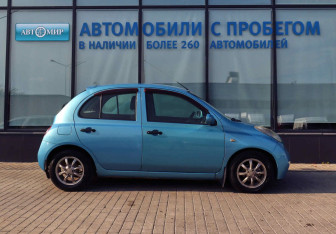 Подержанный автомобиль Nissan March Hatchback 2002 года (6 фото)