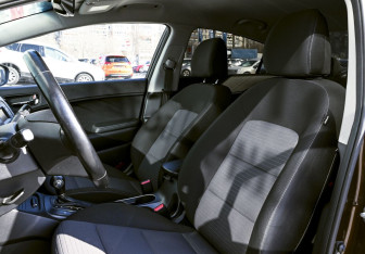 Подержанный автомобиль Kia Cerato Sedan 2015 года (16 фото)