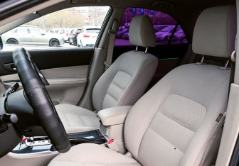 Подержанный автомобиль Mazda 6 Sedan 2006 года (16 фото)