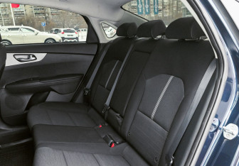 Подержанный автомобиль Kia Cerato Sedan 2021 года (19 фото)