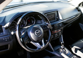 Подержанный автомобиль Mazda CX-5 2012 года (15 фото)