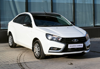 Подержанный автомобиль LADA (ВАЗ) Vesta Sedan 2021 года (7 фото)