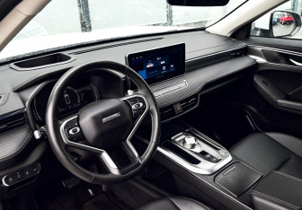 Подержанный автомобиль Haval Jolion 2023 года (14 фото)