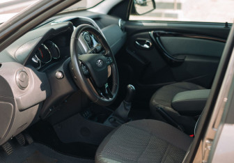 Подержанный автомобиль LADA (ВАЗ) Largus Wagon 2021 года (9 фото)