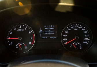 Подержанный автомобиль Kia Sportage 2017 года (19 фото)