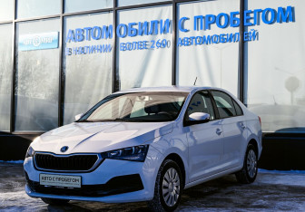 Подержанный автомобиль Skoda Rapid Liftback 2020 года (1 фото)