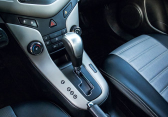 Подержанный автомобиль Chevrolet Cruze Sedan 2012 года (10 фото)