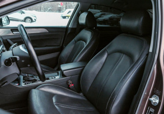 Подержанный автомобиль Hyundai Sonata 2017 года (19 фото)