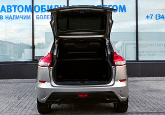 Подержанный автомобиль LADA (ВАЗ) XRAY 2016 года (19 фото)