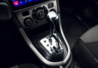 Подержанный автомобиль Peugeot 308 Hatchback 2012 года (10 фото)