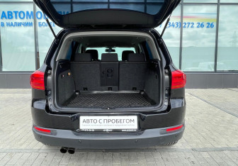 Подержанный автомобиль Volkswagen Tiguan 2012 года (17 фото)