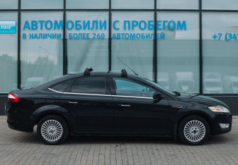 Подержанный автомобиль Ford Mondeo Liftback 2010 года (6 фото)