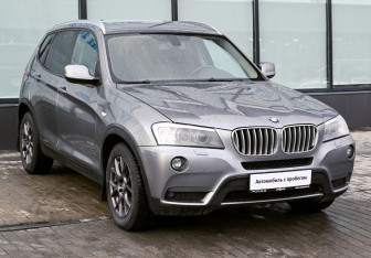 Подержанный автомобиль BMW X3 2014 года (7 фото)