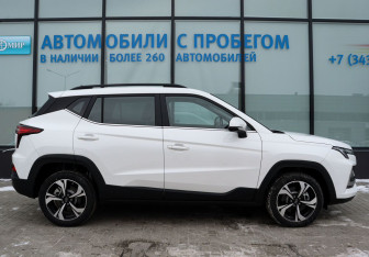 Новый Москвич 3 2023 (6 фото)