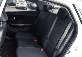 Подержанный автомобиль Kia Rio Sedan 2013 года (11 фото)