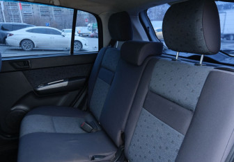 Подержанный автомобиль Hyundai Getz 2004 года (17 фото)