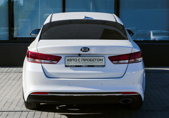 Подержанный автомобиль Kia Optima Sedan 2016 года (4 фото)
