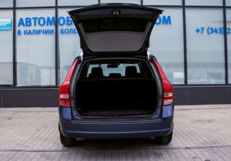 Подержанный автомобиль Kia Ceed Wagon 2011 года (18 фото)