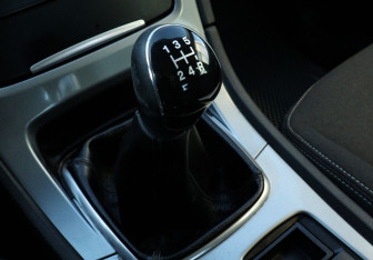 Подержанный автомобиль Ford Mondeo Sedan 2011 года (14 фото)