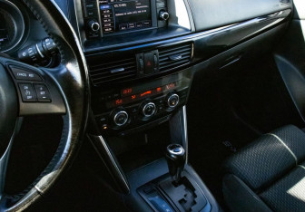 Подержанный автомобиль Mazda CX-5 2012 года (9 фото)