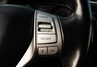 Подержанный автомобиль Nissan Qashqai 2017 года (12 фото)