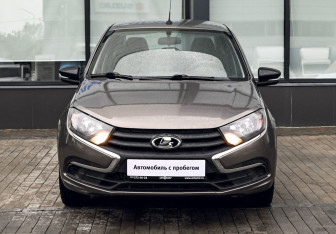 Подержанный автомобиль LADA (ВАЗ) Granta Liftback 2019 года (8 фото)