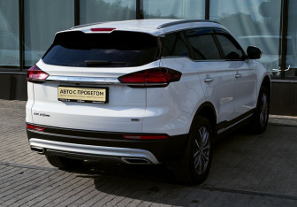 Подержанный автомобиль Geely Atlas Pro 2022 года (5 фото)