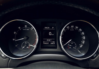 Подержанный автомобиль Skoda Yeti 2016 года (11 фото)