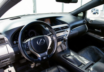 Подержанный автомобиль Lexus RX 2012 года (18 фото)