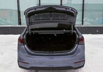 Подержанный автомобиль Hyundai Solaris Sedan 2017 года (20 фото)