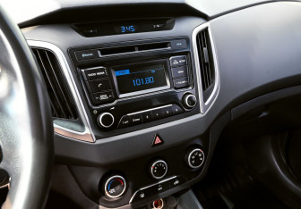 Подержанный автомобиль Hyundai Creta 2018 года (11 фото)