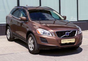 Подержанный автомобиль Volvo XC60 2012 года (7 фото)