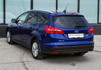 Подержанный автомобиль Ford Focus Wagon 2018 года (3 фото)