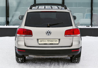 Подержанный автомобиль Volkswagen Touareg 2006 года (4 фото)