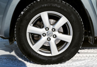 Подержанный автомобиль Toyota RAV4 2007 года (20 фото)