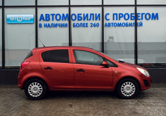 Подержанный автомобиль Opel Corsa 2012 года (6 фото)