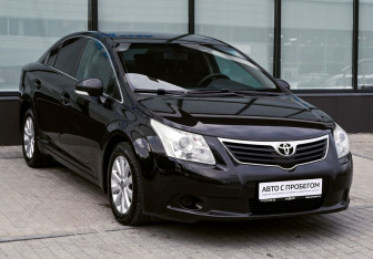 Подержанный автомобиль Toyota Avensis Sedan 2009 года (7 фото)