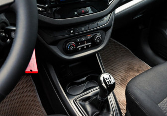 Подержанный автомобиль LADA (ВАЗ) Vesta Sedan 2017 года (9 фото)