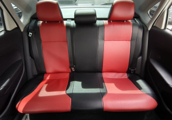 Подержанный автомобиль Volkswagen Polo Sedan 2011 года (15 фото)