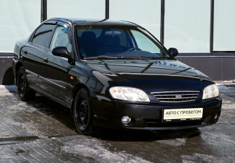 Подержанный автомобиль Kia Spectra Sedan 2007 года (7 фото)