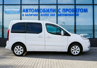 Подержанный автомобиль Peugeot Partner 2012 года (6 фото)