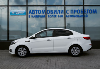 Подержанный автомобиль Kia Rio Sedan 2015 года (2 фото)