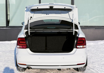 Подержанный автомобиль Volkswagen Polo Sedan 2019 года (20 фото)