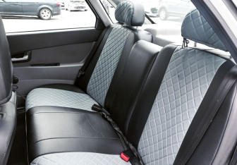 Подержанный автомобиль LADA (ВАЗ) Priora Sedan 2010 года (15 фото)